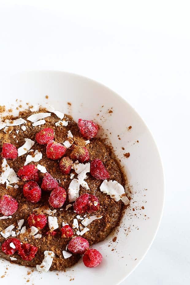 Easy Healthy Chocolate Chia Superfood Breakfast! Prepare the night before and just add toppings in the morning! Vegan + Gluten Free