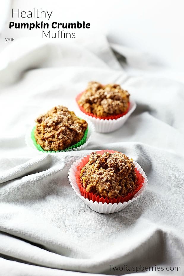 Healthy Pumpkin Spice Muffins with Crumble Topping ! These are Vegan and Gluten Free, healthy and easy!