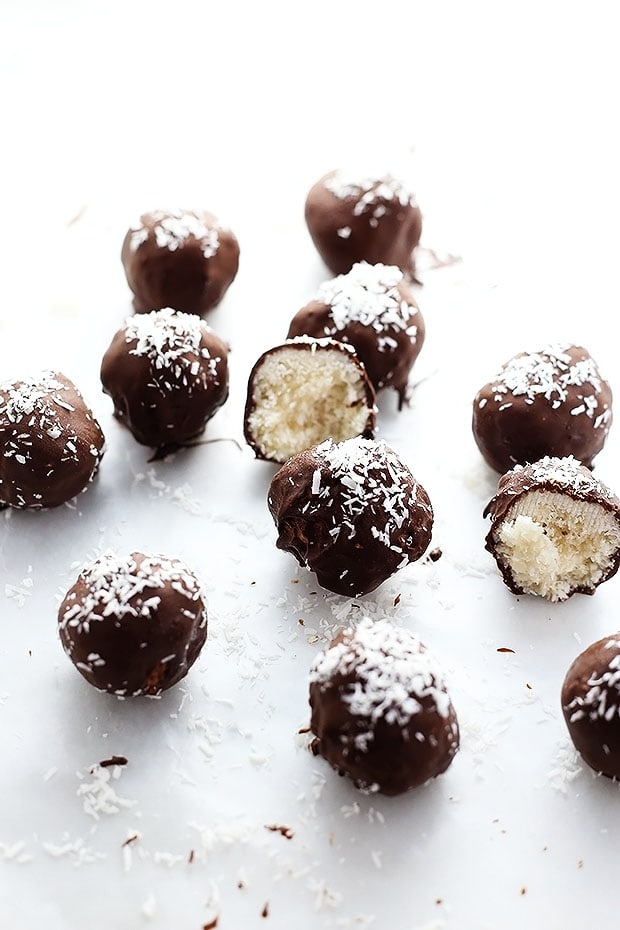  Peppermint, coconut and chocolate come together perfectly in these No-Bake Vegan Dark Chocolate Coconut Peppermint Balls, they have only 4 ingredients and are super easy. Vegan and Gluten Free./ TwoRaspberries.com