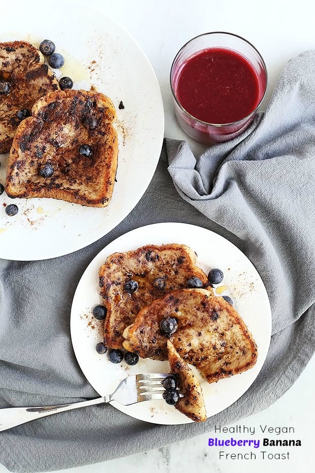 This Healthy Vegan Blueberry Banana French Toast is soft, moist and delicious! Blueberries and Bananas come together perfectly in this vegan french toast! / TwoRaspberries.com