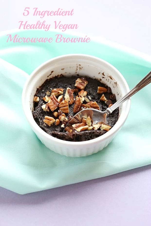This 5 Ingredient Healthy Vegan Microwave Brownie is quick and easy to make. Single serving brownie and it is vegan, gluten free and refined sugar free. / TwoRaspberries.com