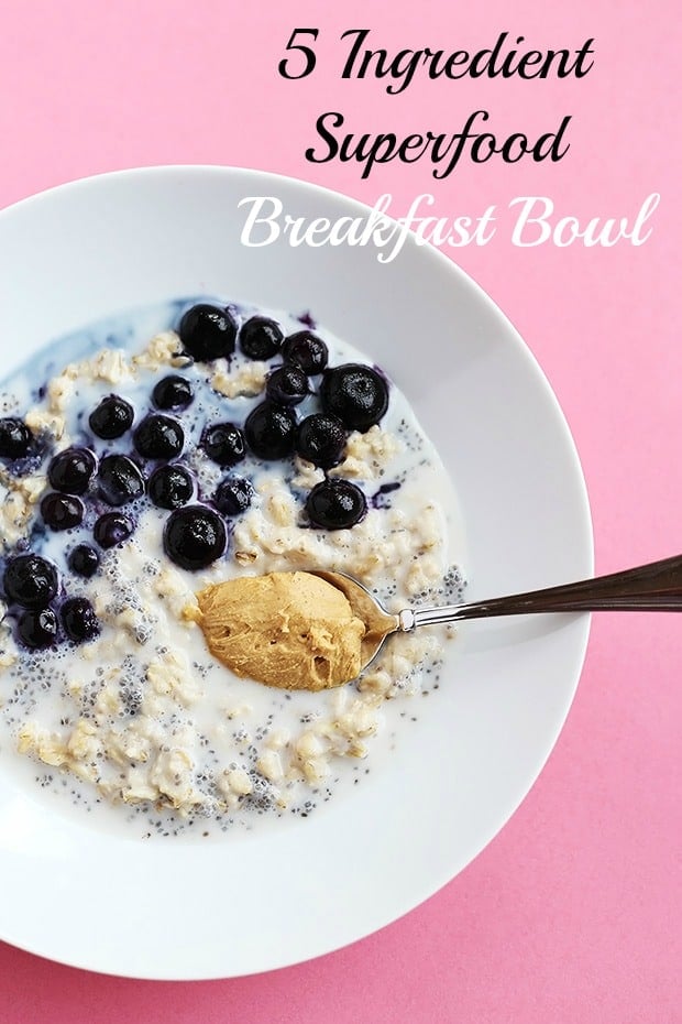 This 5 Ingredient Superfood Breakfast Bowl is packed full of healthy fiber and vitamins from the chia seeds and blueberries! It is super simple, vegan and gluten free! / TwoRaspberries.com