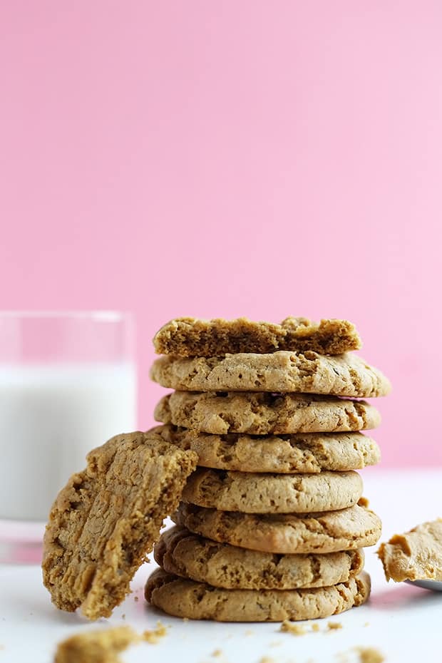 These are the Best Vegan Gluten Free Peanut Butter Cookies ever! They are crispy on the outside and soft and chewy on the inside! They melt in your mouth! / TwoRaspberries.com