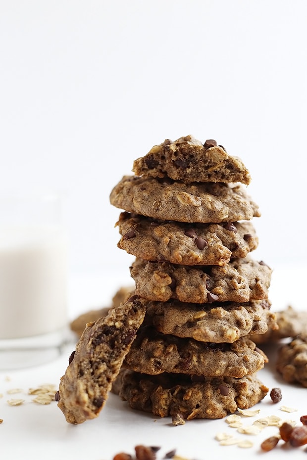 These Vegan Oatmeal Chocolate Chip Raisin Cookies are flavorful and chewy, dense and full of texture! Vegan and Gluten Free! / TwoRaspberries.com
