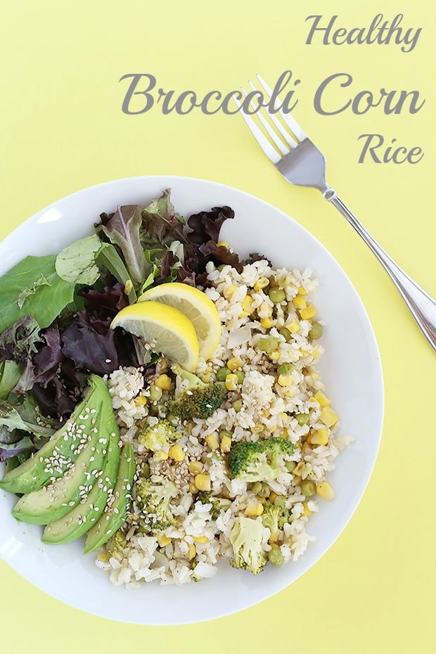  Healthy Broccoli Corn Rice is simple and refreshing with a hint of lemon. It is low sodium, low fat, vegan and gluten free. / TwoRaspberries.com