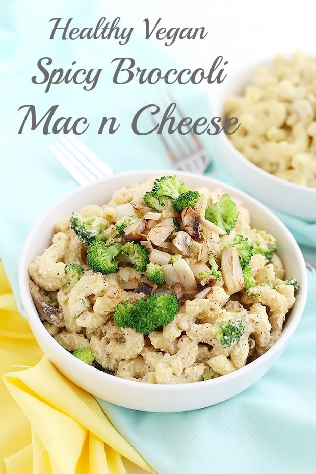  This Healthy Vegan Spicy Broccoli Mac n Cheese is super simple to make, rich and creamy, indulgent and VEGAN! perfect comforting dinner! / TwoRaspberries.com