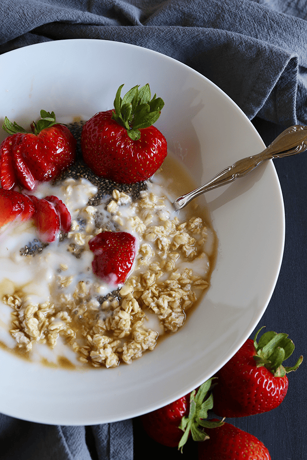 5 Ingredient Power Breakfast Bowl 