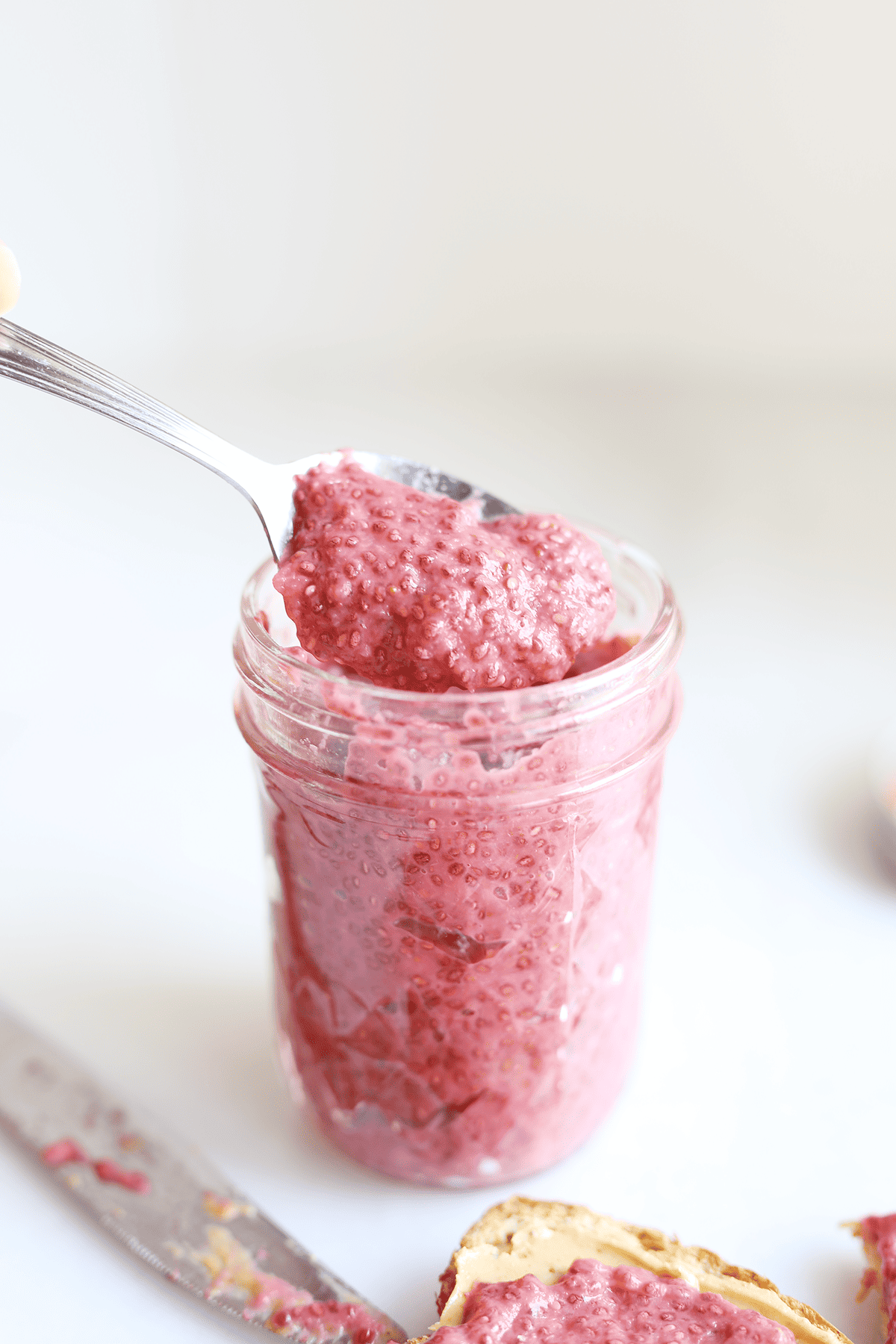 This Strawberry Chia Jam is SUPER easy to make, only requires 3 ingredients, naturally sweetened and wayyy healthier than star bought jams.