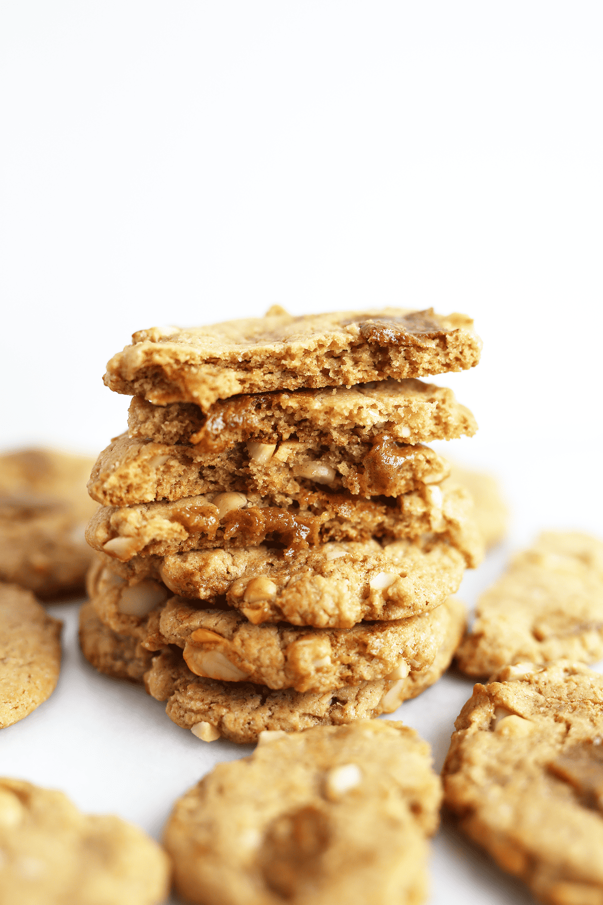 These Caramel Macadamia Cookies are bakery style chewy good-ness! An absolute favorite packed with caramel and macadamia nuts and vegan of course!