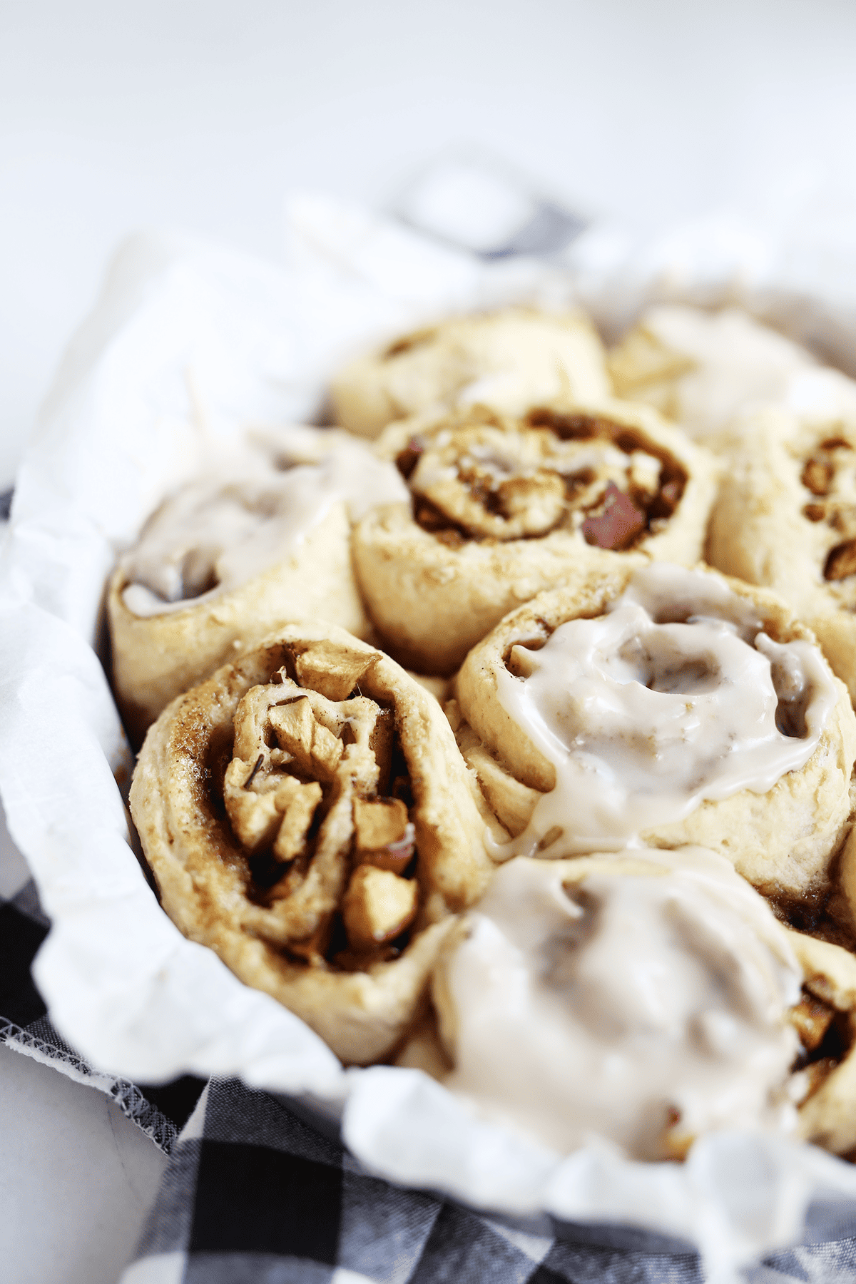 These easy Apple Spice Rolls taste just like a homemade apple pie wrapped in a super soft and perfectly doughy roll. Vegan and super yum!