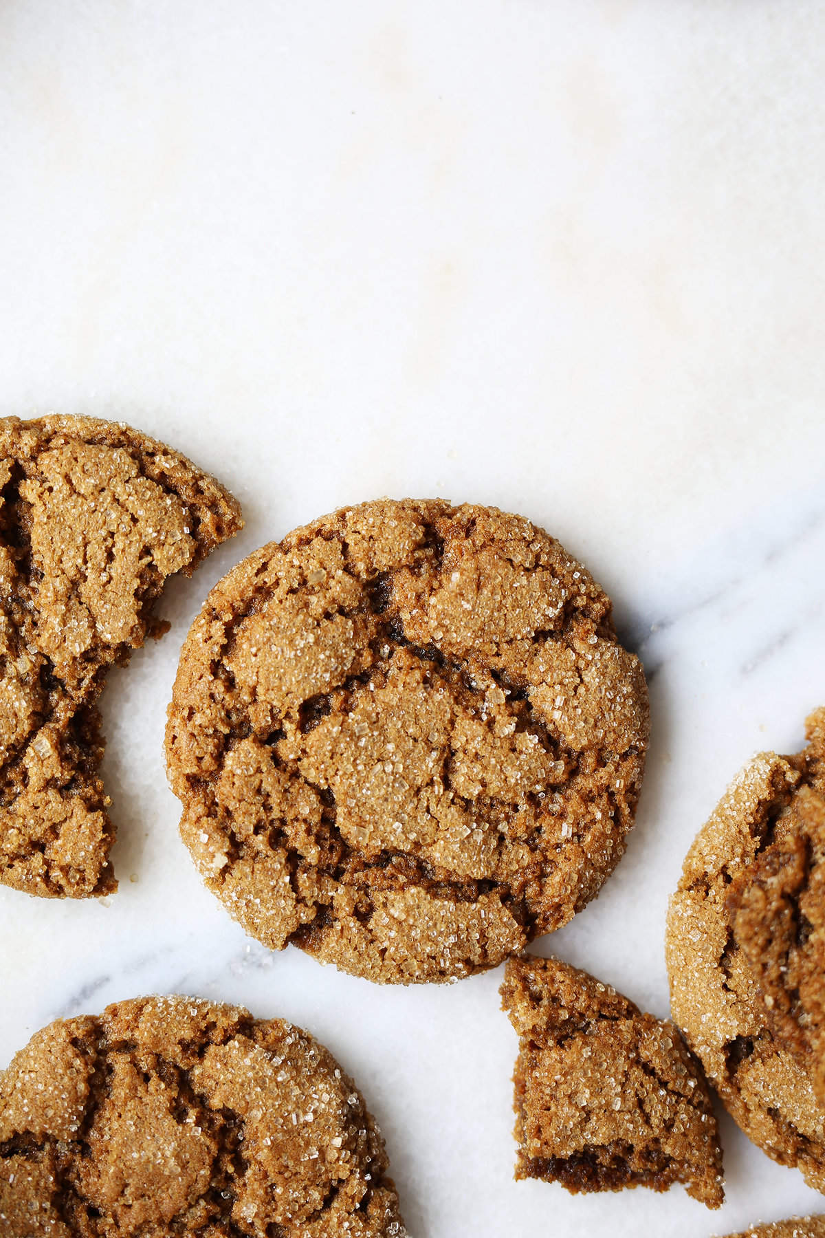 These easy homemade Chewy Ginger Molassas Cookies are vegan, have crispy edges with soft and chewy centers and are totally YUM! 