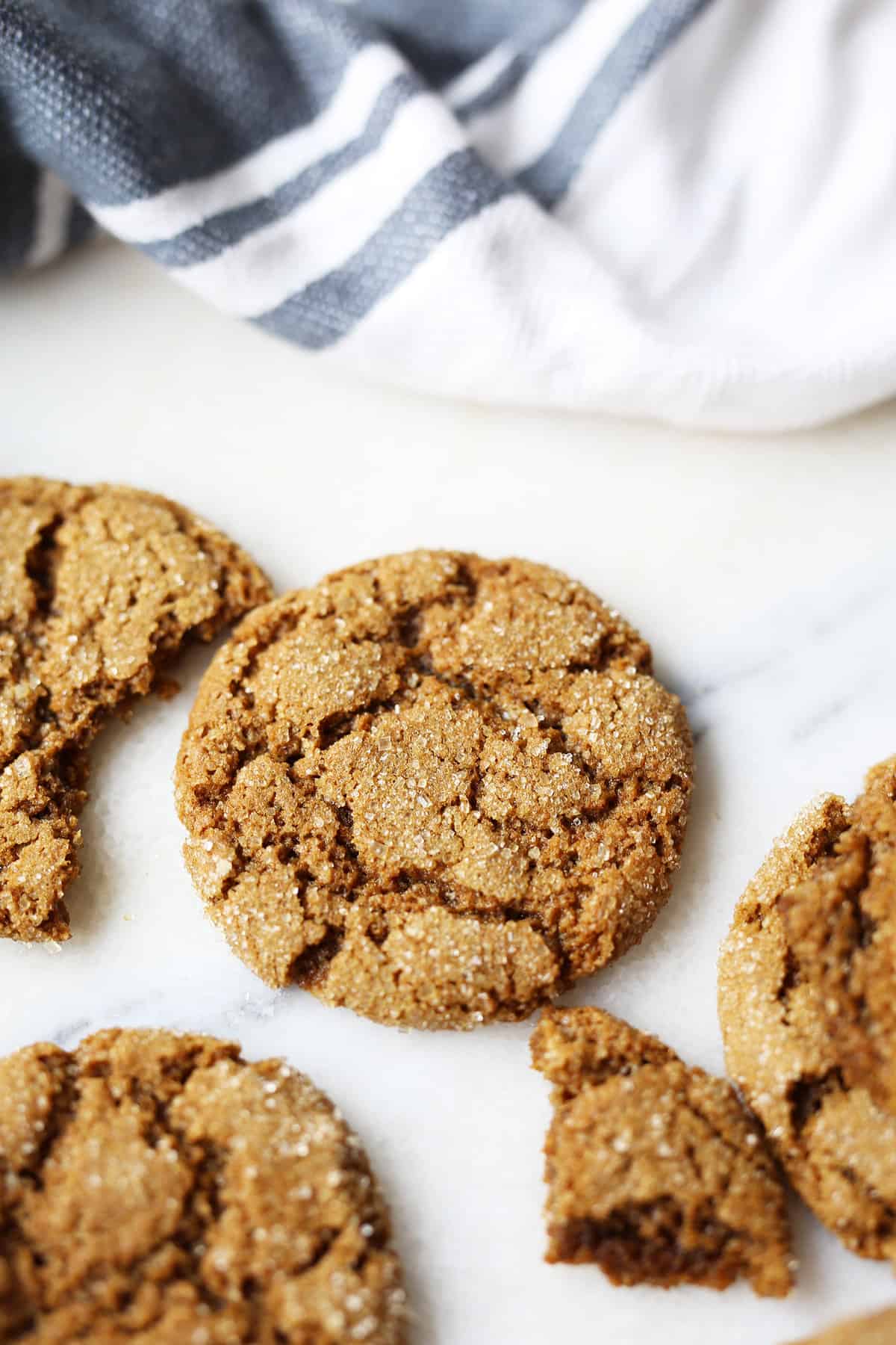 These easy homemade Chewy Ginger Molassas Cookies are vegan, have crispy edges with soft and chewy centers and are totally YUM! 