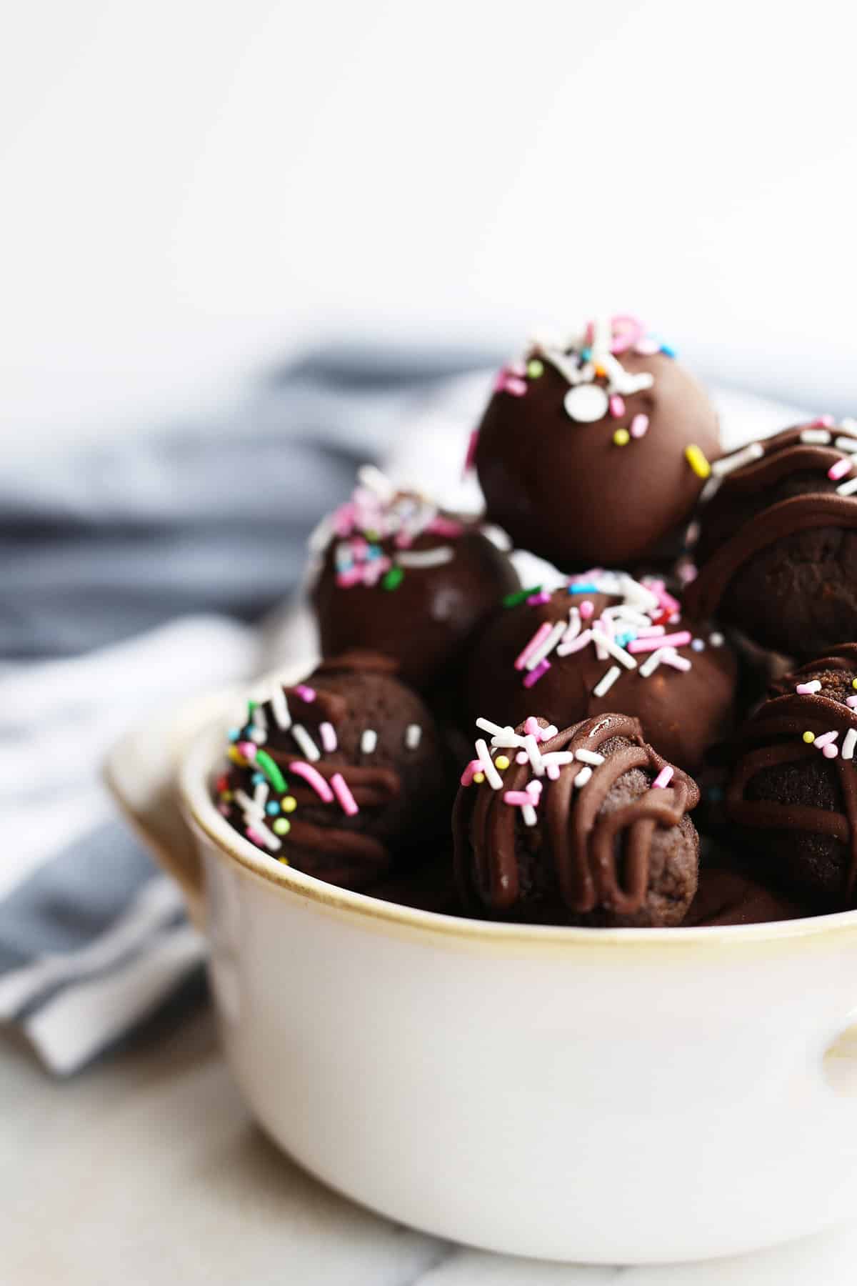 Chocolate Birthday Cake Bites are so easy to make, these ones are vegan and super rich, fudgy and sweet! Great for birthday parties!