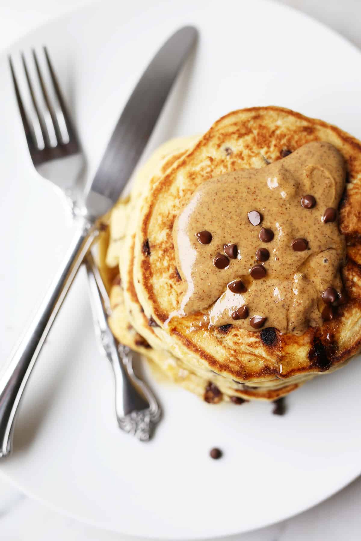 Best Homemade Chocolate Chip Pancakes Ever! Soft, Vegan and gluten free, quick and easy to make, freezer friendly, healthy and totally delicious!
