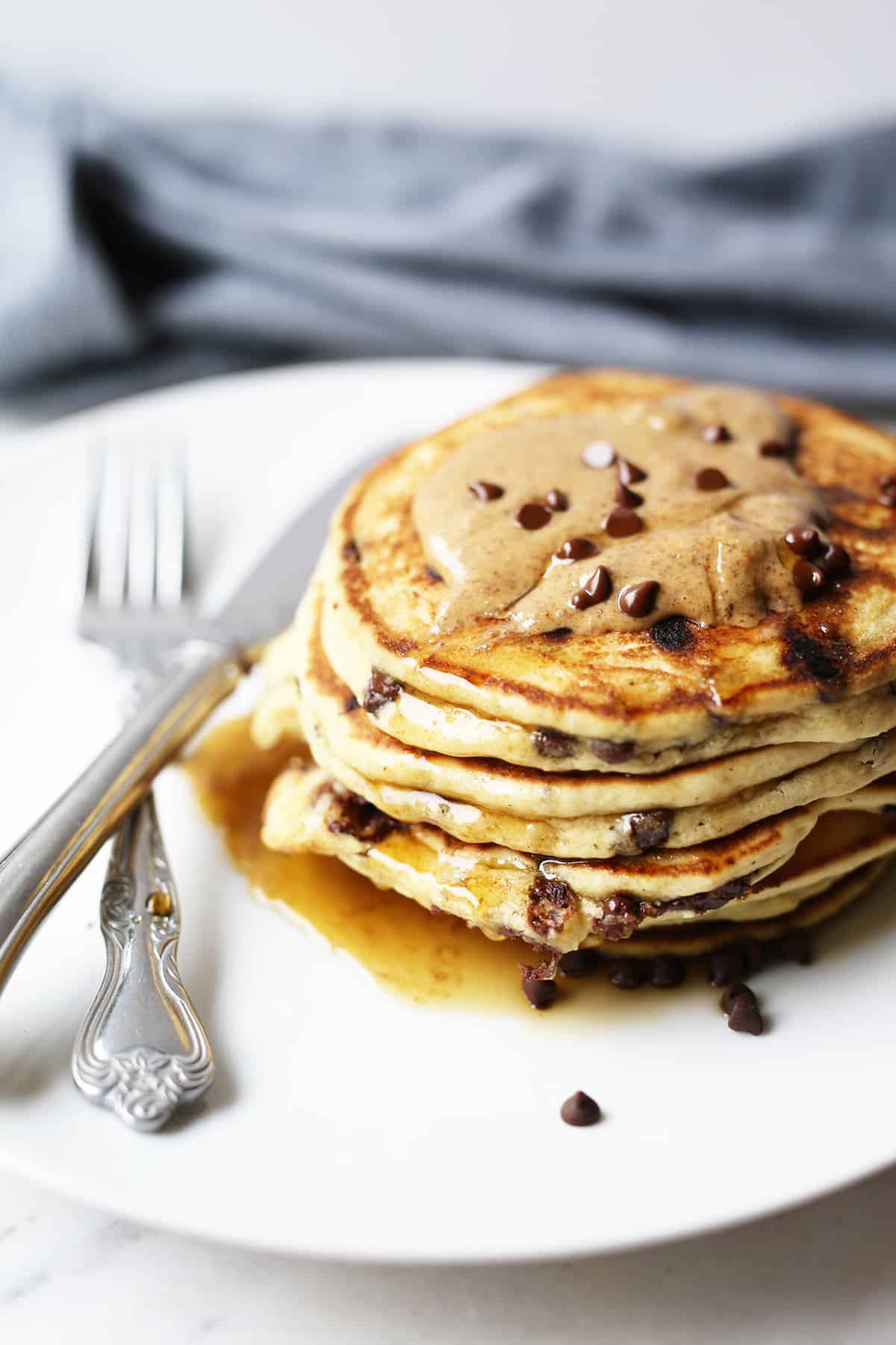 Best Homemade Chocolate Chip Pancakes Ever! Soft, Vegan and gluten free, quick and easy to make, freezer friendly, healthy and totally delicious!