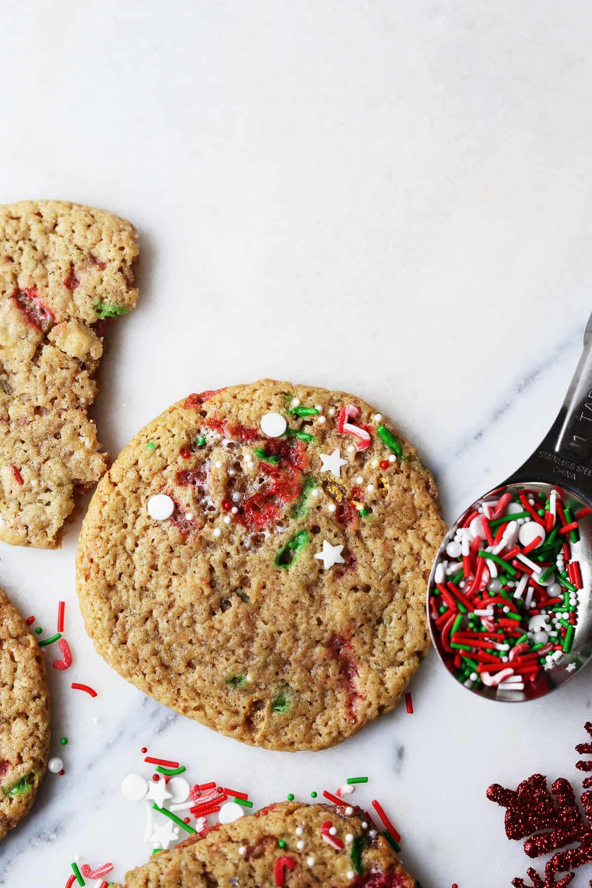 Rudolph’s Chewy Sprinkle Cookies are a reindeer’s favorite gooey chewy cookie and a nice sweet homemade vegan cookie for Santa’s best furry friends! 