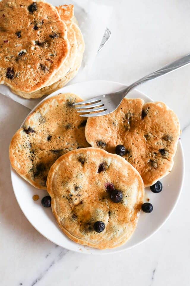 Vegan Blueberry Pancakes - Two Raspberries