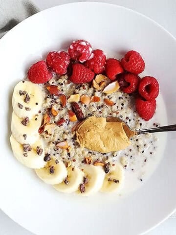 7 Ingredient superfood quinoa breakfast bowl 1200 x 1200 image
