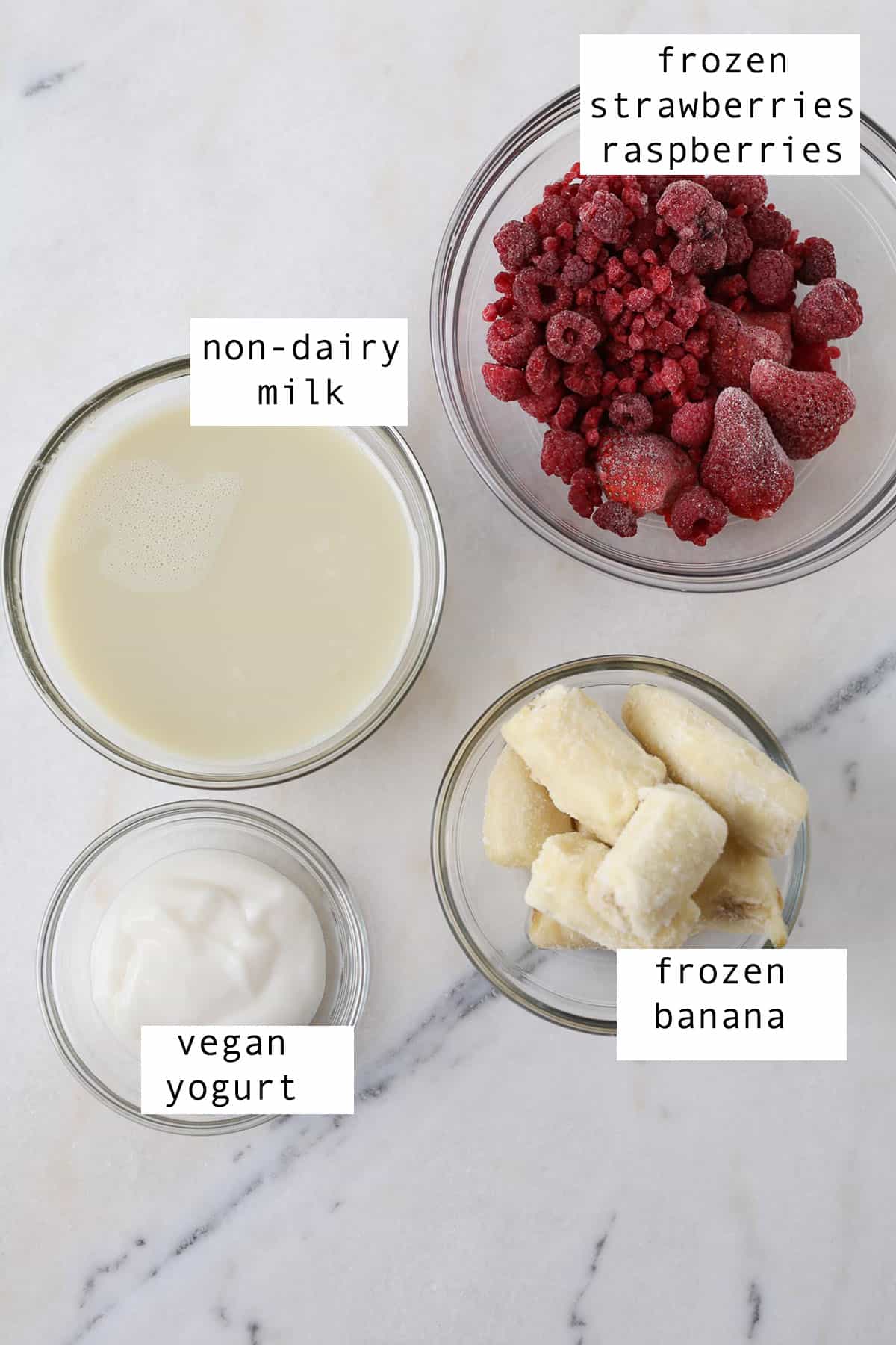 Ingredients to make this strawberry raspberry smoothie.