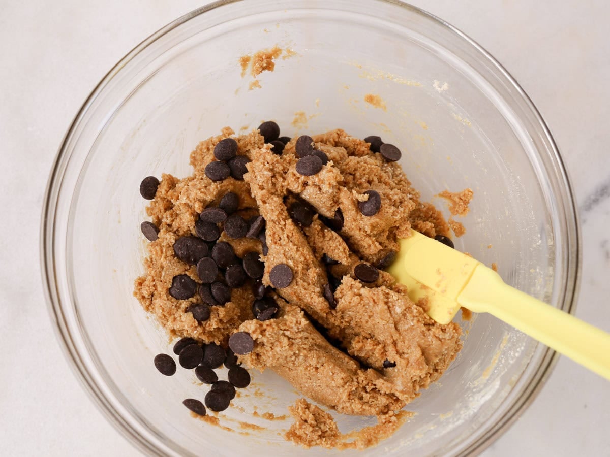 Dough all mixed up in glass bowl.