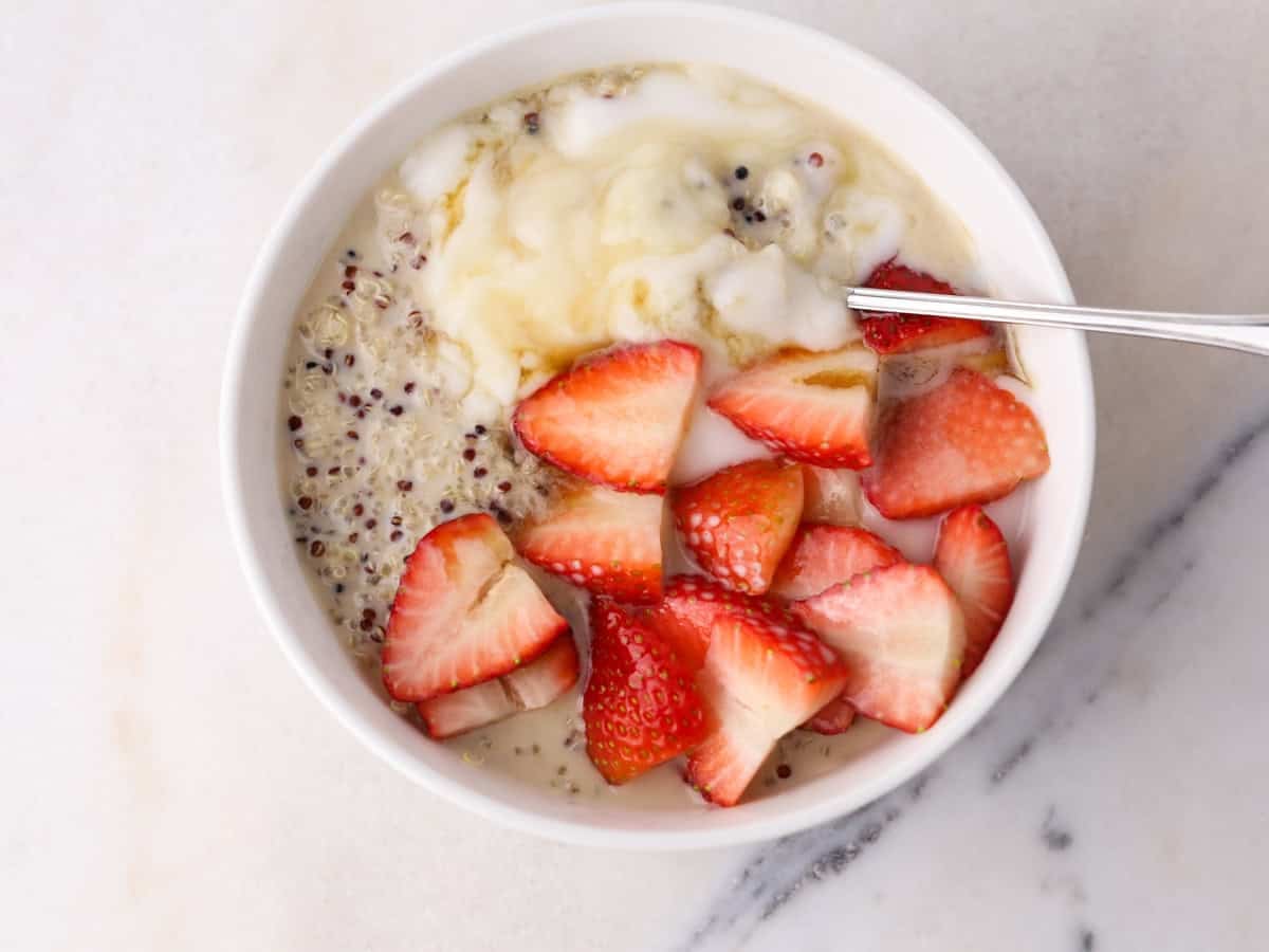 Step by step process of making this breakfast quinoa recipe.